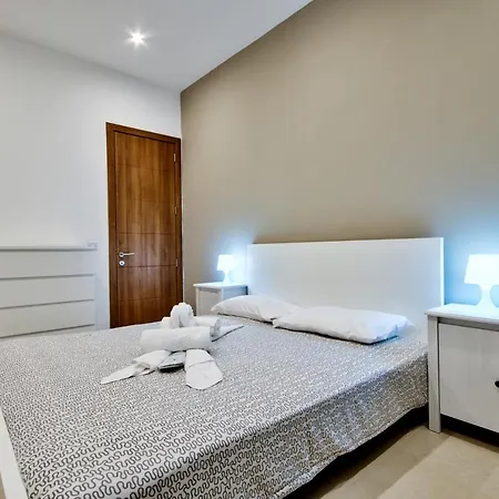 Few Minutes From The Strand Gzira 3-Bedroom Apartment